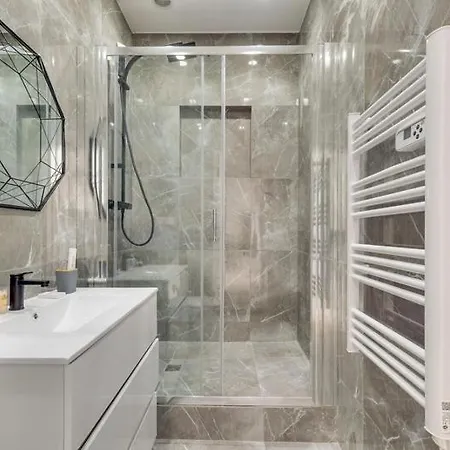 187 Seven - Superb In Apartamento