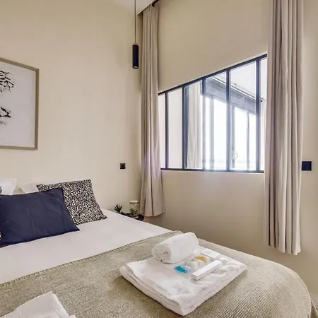 187 Seven - Superb In * Paris